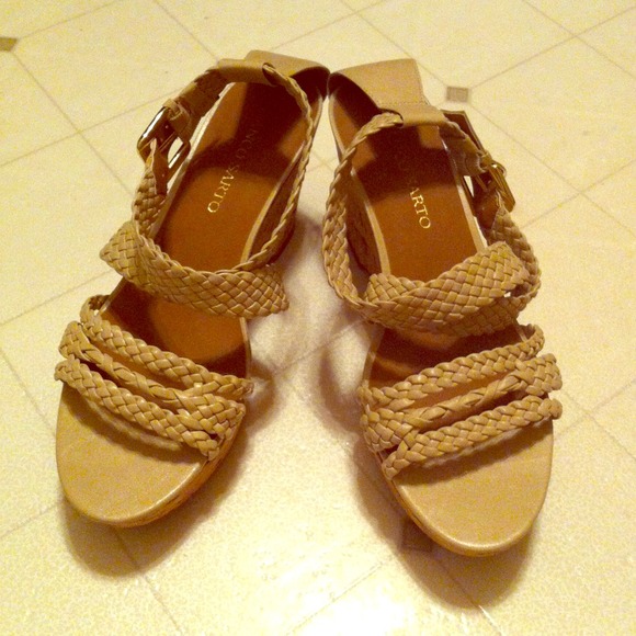 Franco Sarto cream wedge
