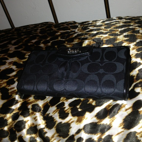 🆕Authentic  Coach Wallet
