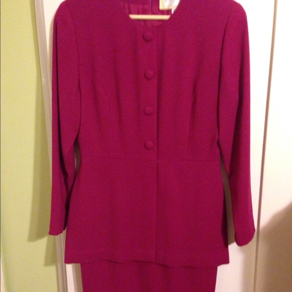 beautiful  fuschia dress