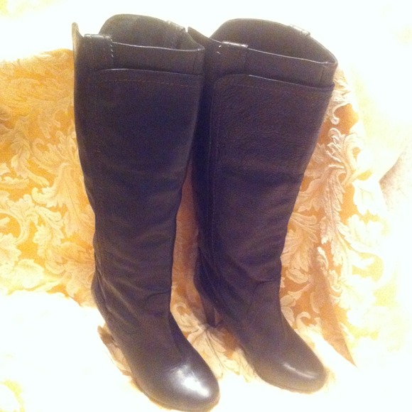 DOLCE VITA KNEE BOOTS 🔻REDUCED FIRM