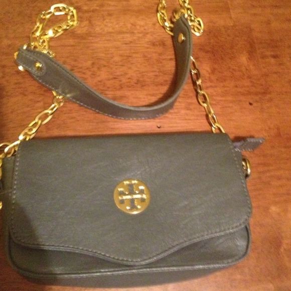 Inspired tory burch clutch