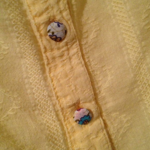 ❌❌SOLD in bundle❌❌Charlotte Russe tank top - Picture 3 of 4