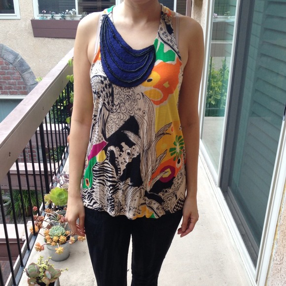 T-bags racer back print top with woven appliqué