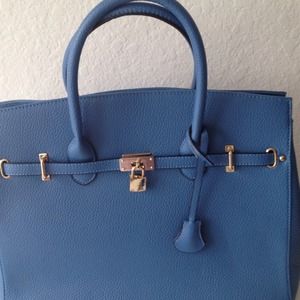 💙💙💙Big Blue Purse💙💙💙 Just Reduce