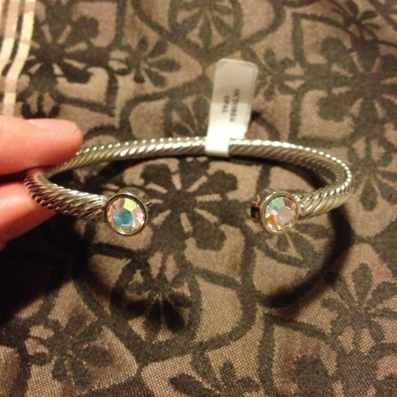 Silver bracelet w/ Iridescent jewels