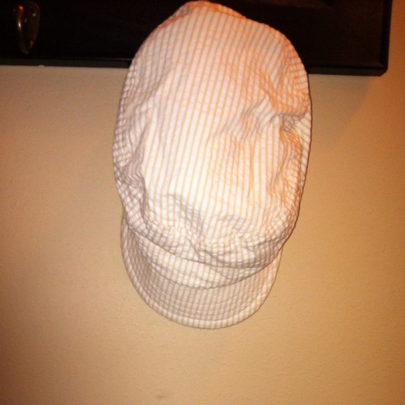 ❎TRADED BUNDLE FOR @angelbaby333❎GAP CAP