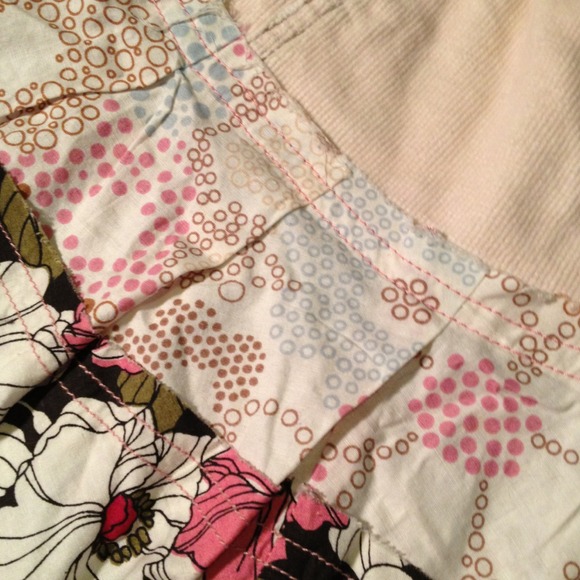 Cute Vintage Looking Skirt - Picture 2 of 5