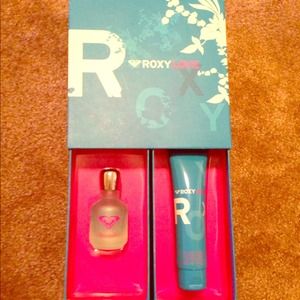 Roxy love perfume and lotion set