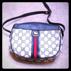 Mini Vintage 80's Gucci baguette