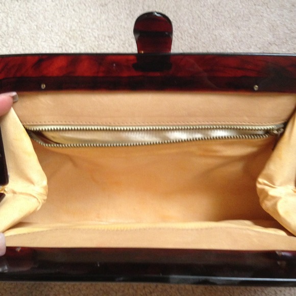 Vintage lucite and snakeskin clutch - Picture 2 of 2