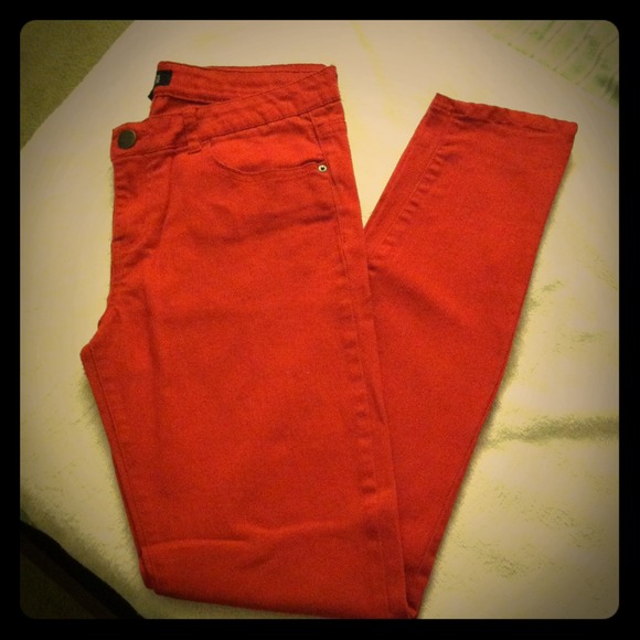 Red skinny jeans