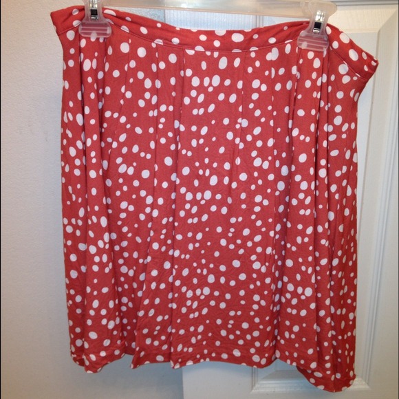 ⭐Final reduction⭐ Coral polka dot skirt