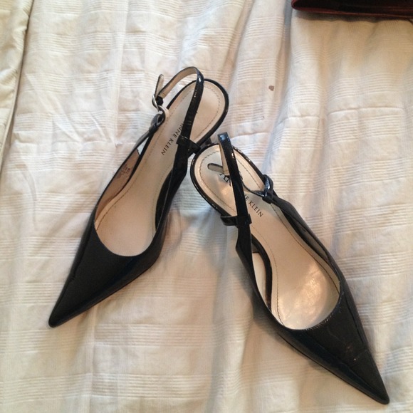 Anne Klein 7.5 Super Pointy Heels Leather