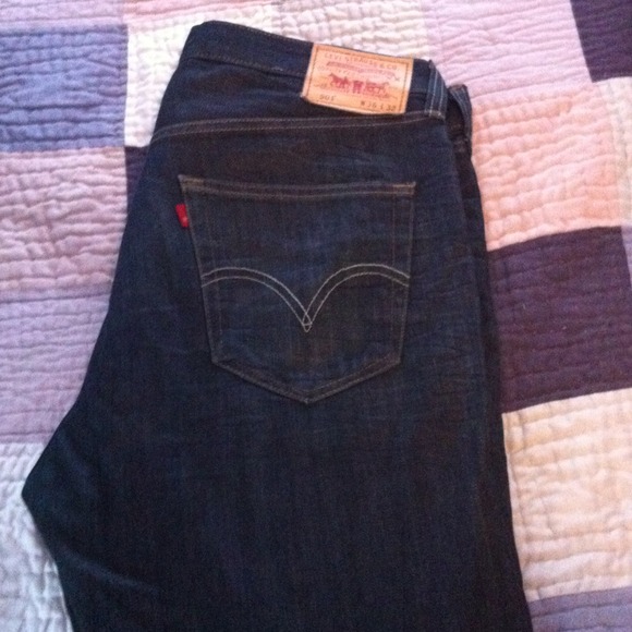 Men's Levi's denim - Picture 2 of 2