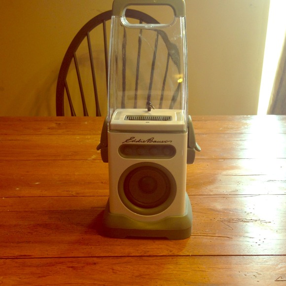 Eddie Bauer portable iPod or mp3 speaker