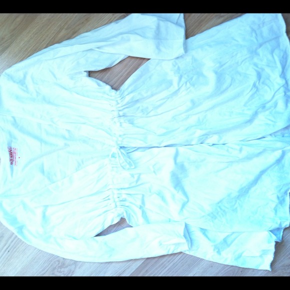 🔴Sold🔴Old Navy Maternity cardigan/beach cover