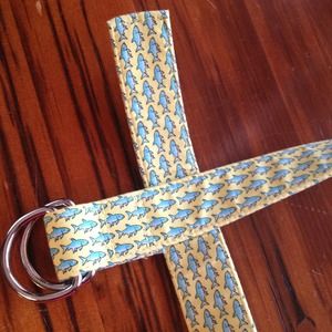 M vineyard vines belt