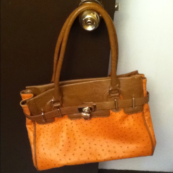 Orange spring/summer purse