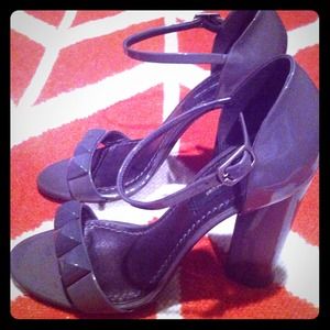 Marc Jacobs Size 36 Gray Patent wide-heel sandal