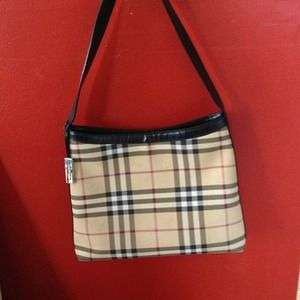 Burberry purse AUTHENTIC