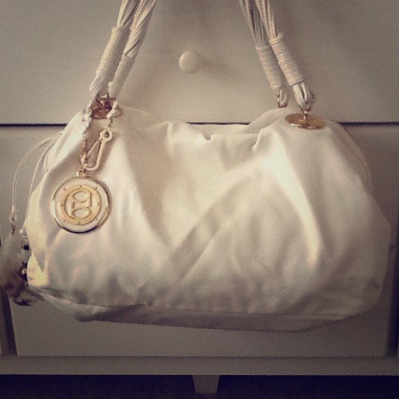 *Bundle for mgarcia4* Bebe satchel & VS gift set