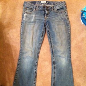 Worn out jeans, very clean, no stains