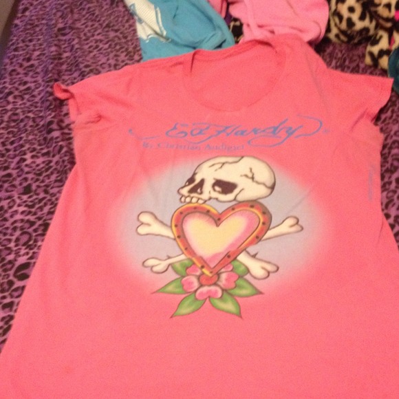 Pink Ed hardy tee &. Seven shirt bundle !