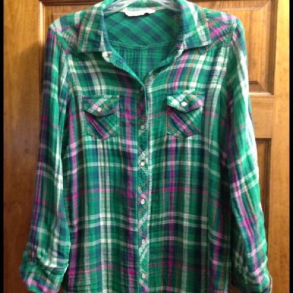 ❗SOLD ❗Plaid top 🌟