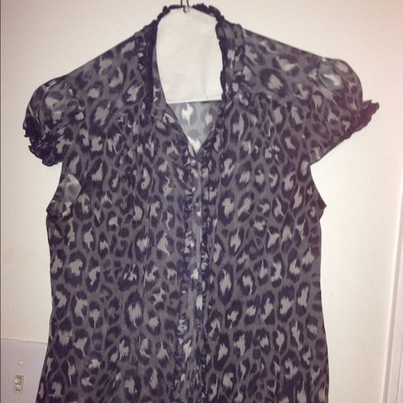 Animal printed Top.. - Picture 2 of 2