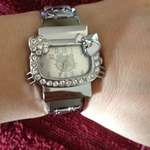 HELLO KITTY WATCH