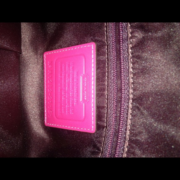 New Coach purse! - Picture 3 of 3