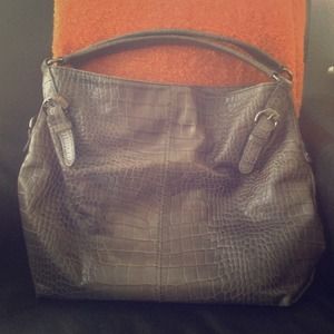 Shoulder handbag