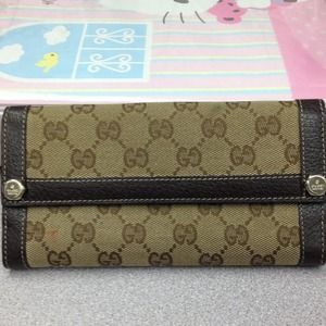 RESERVED: Gucci Wallet