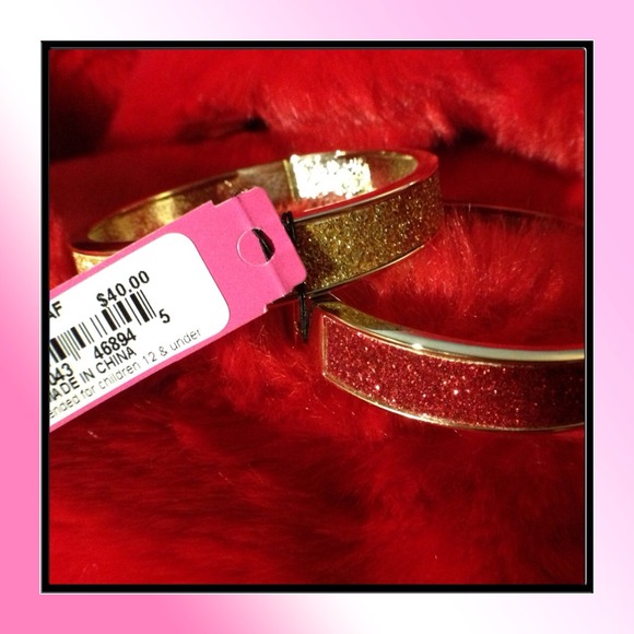 πHost Pickπ πBJ "Lady Luck" Hinged Banglesπ - Picture 4 of 4