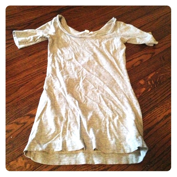 3/4 length sleeve fitted top