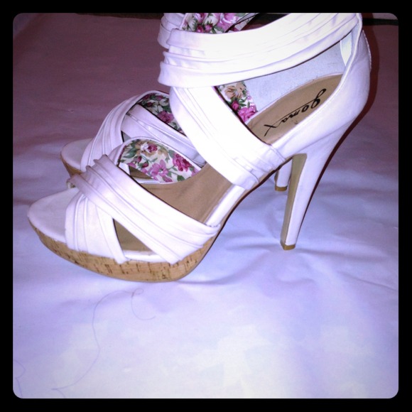 Strap heels , light pink size 10🔴SOLD