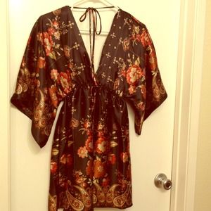 Golden brown floral pattern kimono style top M
