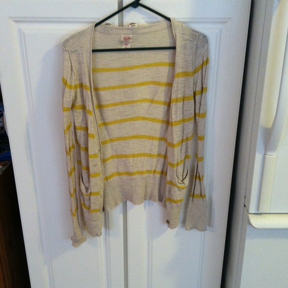 SOLD!!! Cardigan