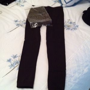 *BUNDLE FOR ASHLEY0825* - 2 pr leggings