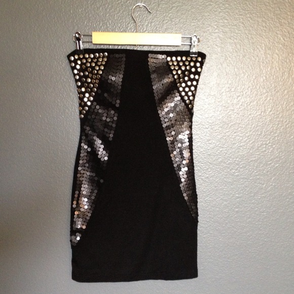 Dresses & Skirts - Strapless studded black clubbing dress !