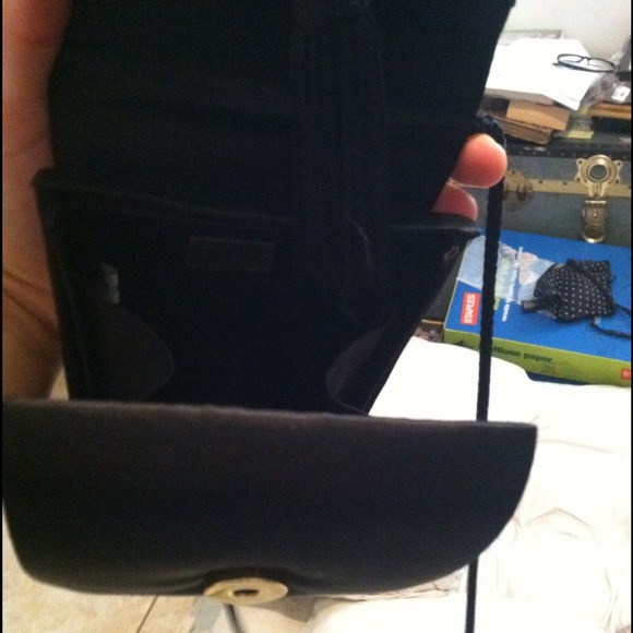 Black Bag - Picture 2 of 3