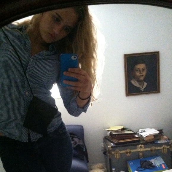 Black Bag - Picture 3 of 3