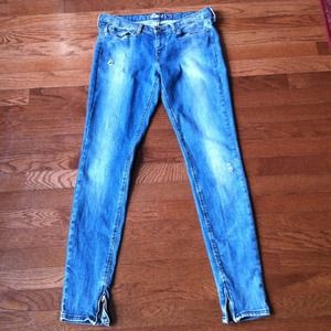 Price change for @lauraamoreno