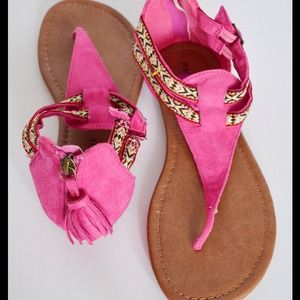 MADDEN GIRL SANDALS