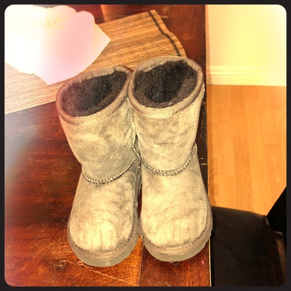 Toddlers ugg boots