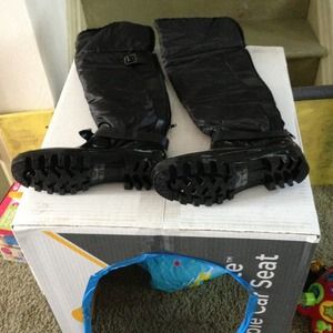 branch new water proof snow boots