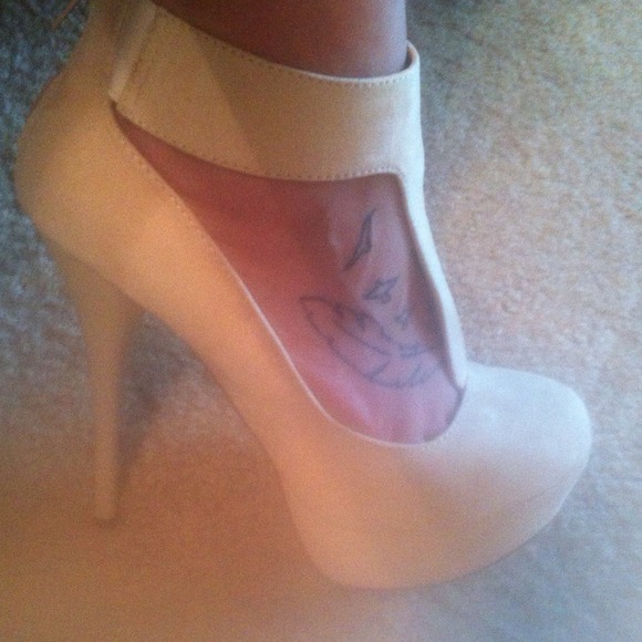 Nude ankle strap stiletto