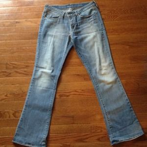 Levi's 30 Demi Curve jeans