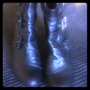 💥Reduced💥Black zip up booties