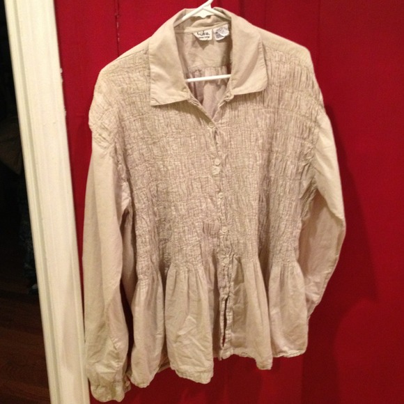 Lightweight blouse